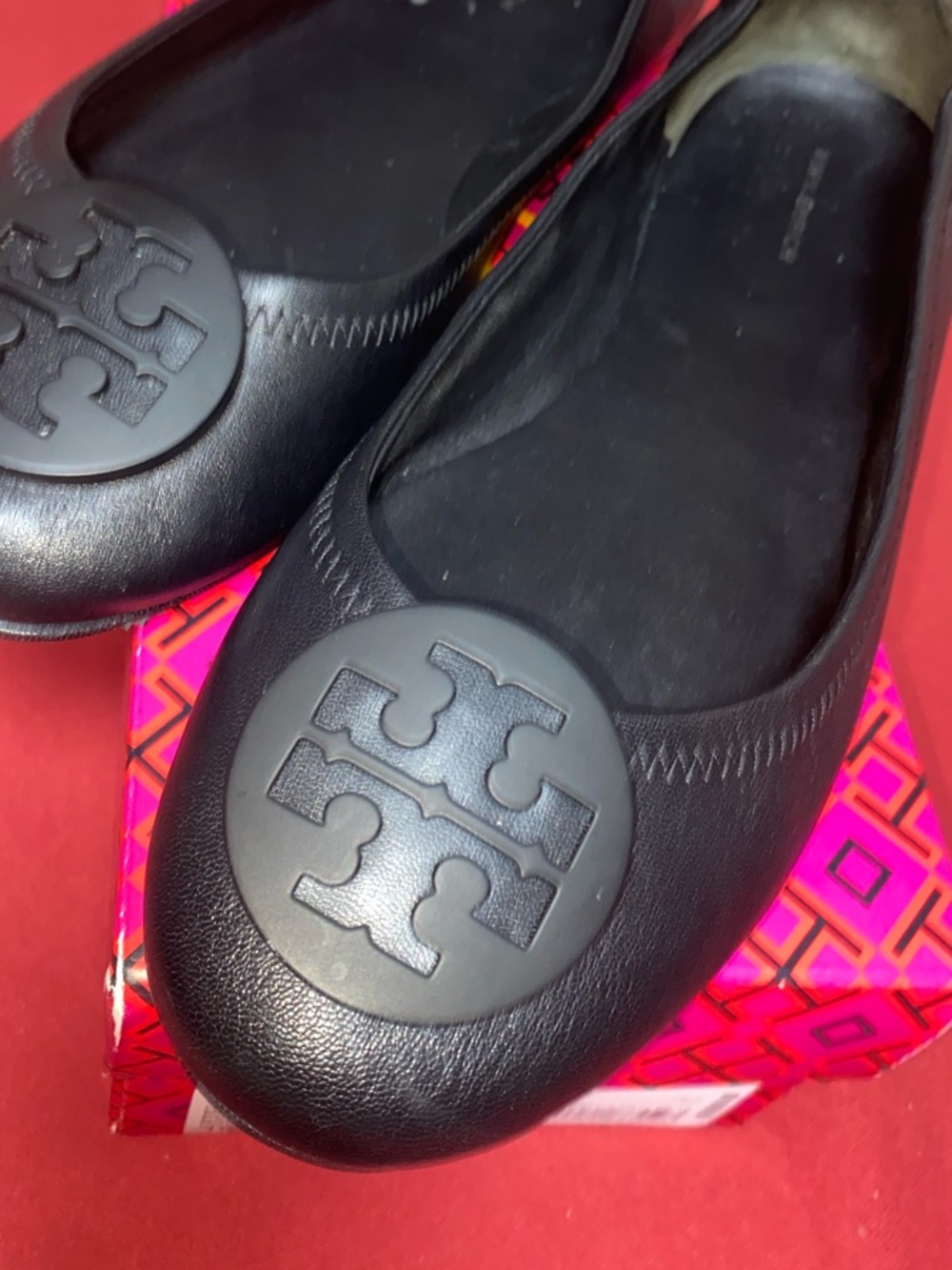Tory Burch Black Leather Logo Round-Toe Ballet Flats - Picture 4 of 4